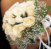 A bridal bouquet of cream roses in Cyprus