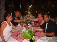wedding_picture01.jpg (69855 bytes)