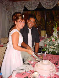wedding_picture02.jpg (65086 bytes)