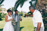 wedding_picture05.jpg (36086 bytes)